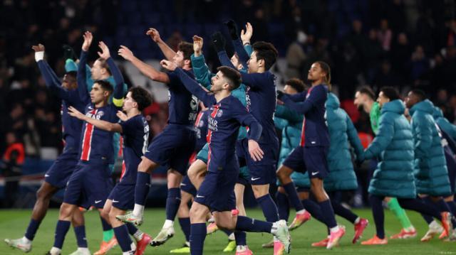 1742180630347084259.jpg psg.jpg